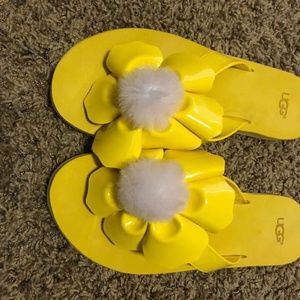 Ugg flip flops Yellow size 9